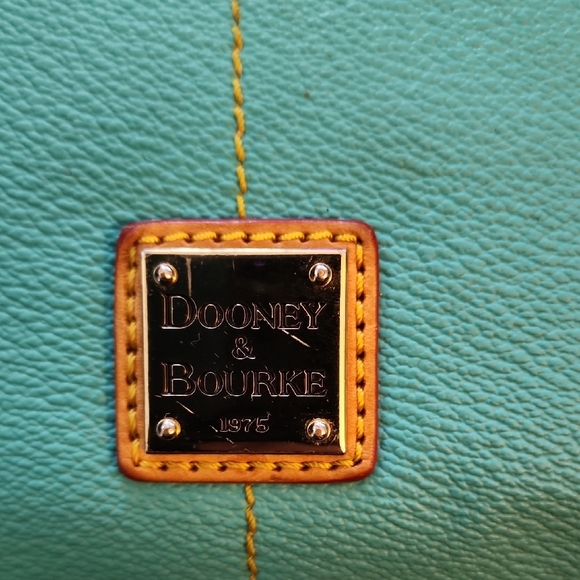 Dooney & Bourke Rebecca Classic Hobo Pebbled Leather Shoulder Bag. - Picture 6 of 16